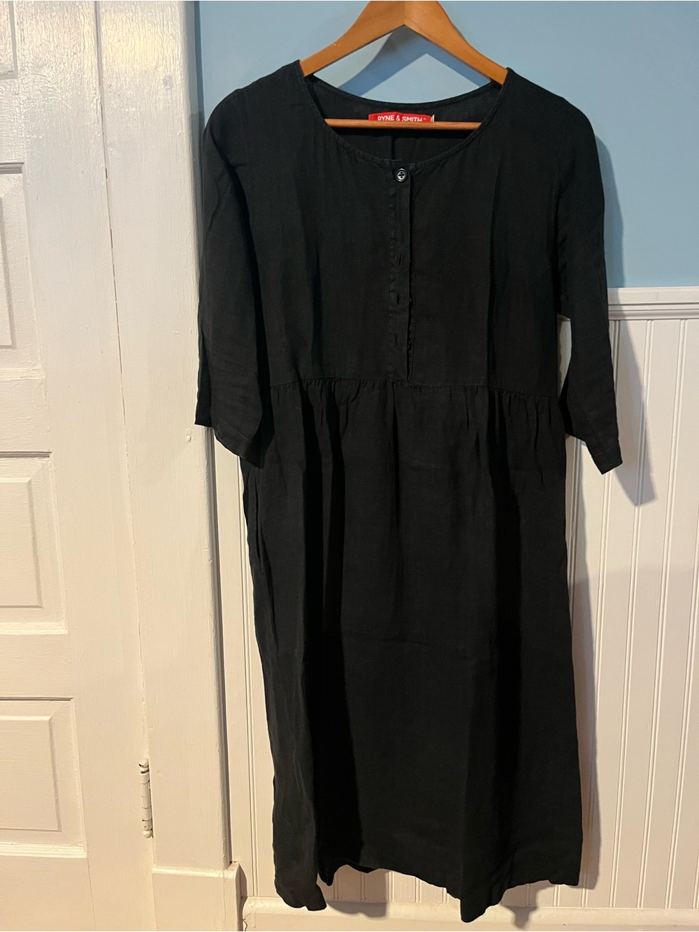Pyne & Smith 3/4 linen midi dress